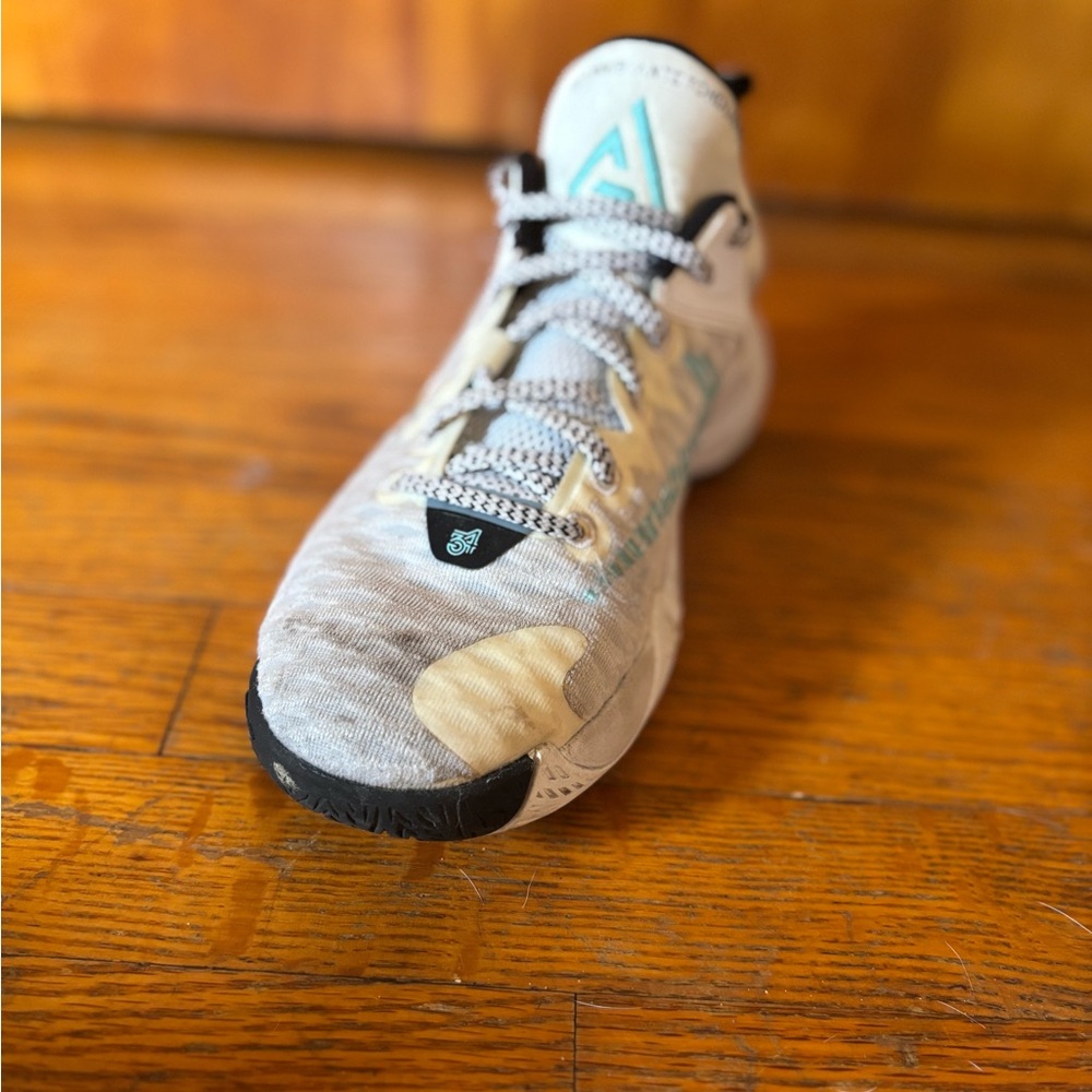 Nike White and Black Sneakers with Breathable Mesh
